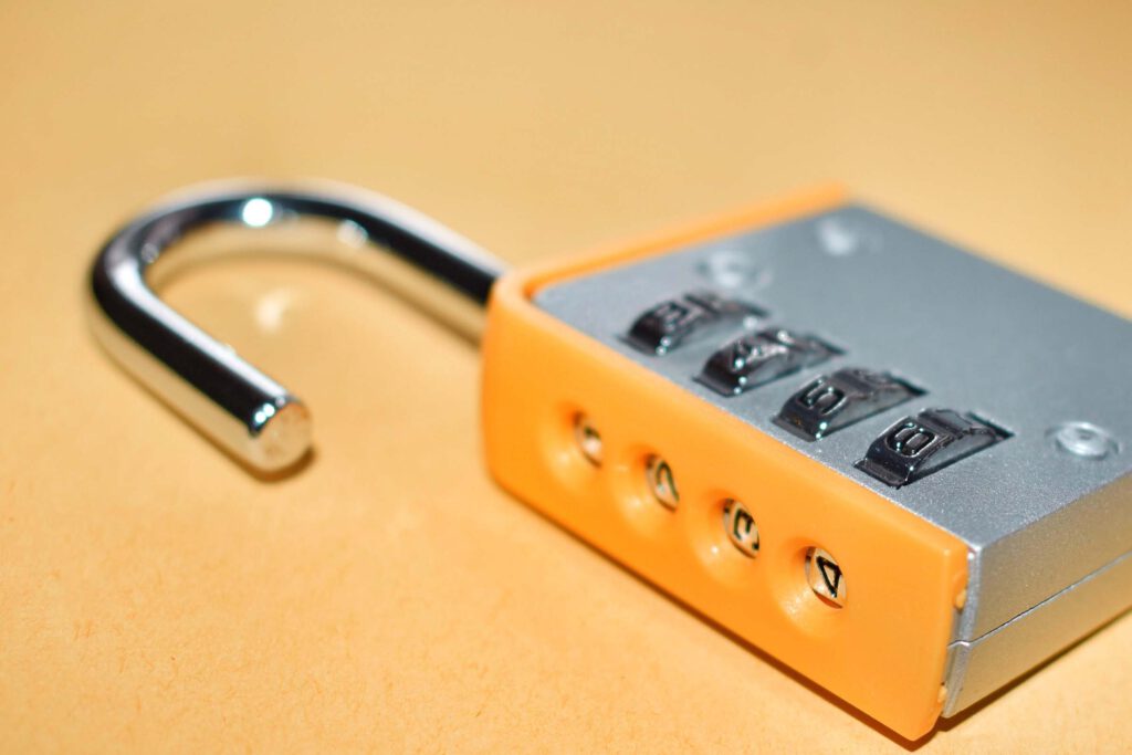 combination-padlock-yellow-lock-no-key-only-fo-73M4Y7Q.jpg